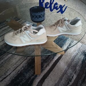 New Balance Men's Beige and White Sneakers